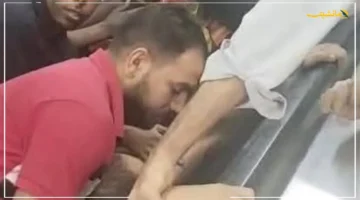 بشكل غير متوقع في محطة مسرة.. ما الذي حدث للكرسي المتحرك على السلم الكهربائي بمترو الأنفاق؟ 2